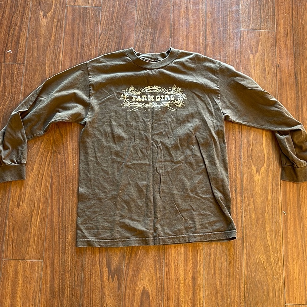 Brown long sleeve tee